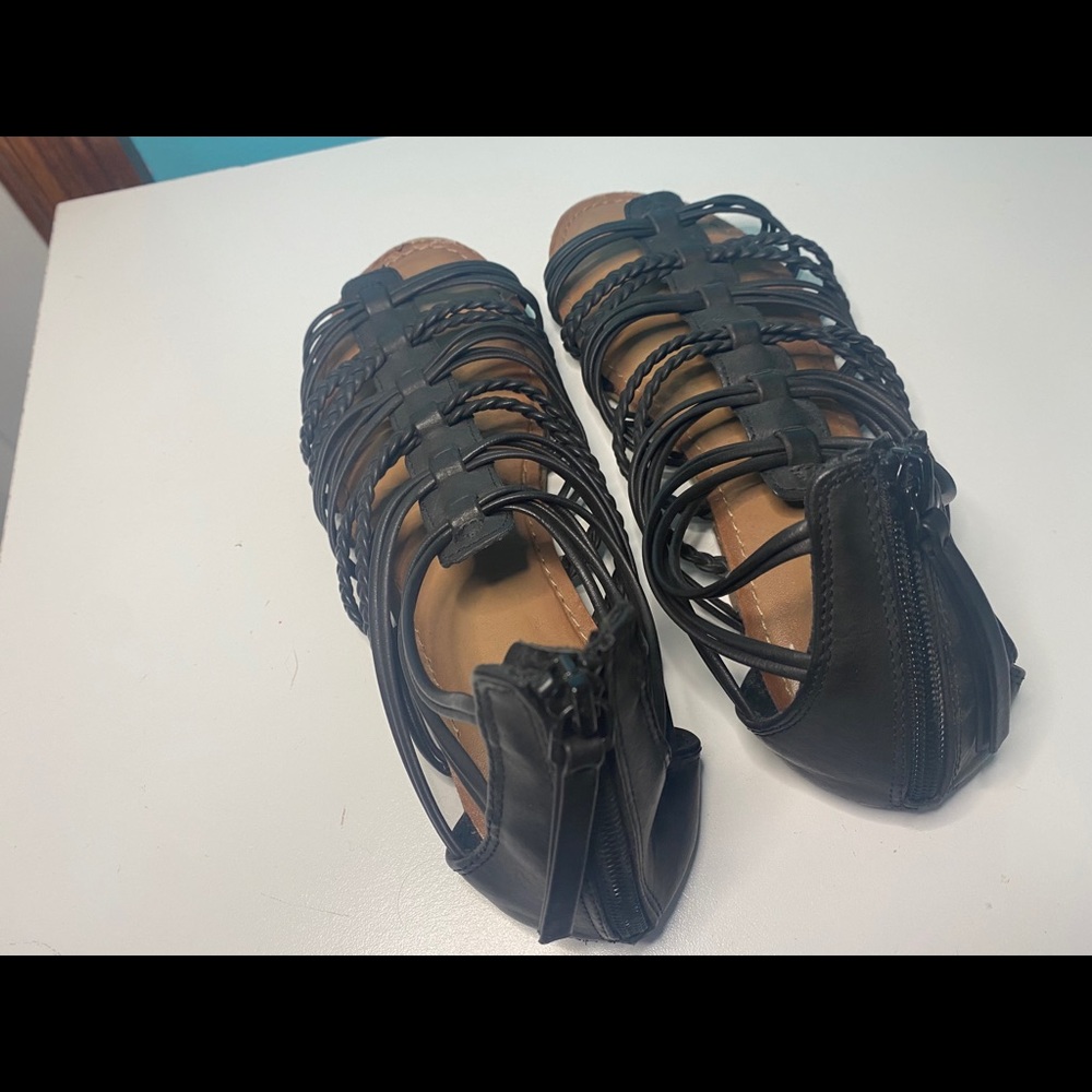 Sandals - Picture 2 of 4